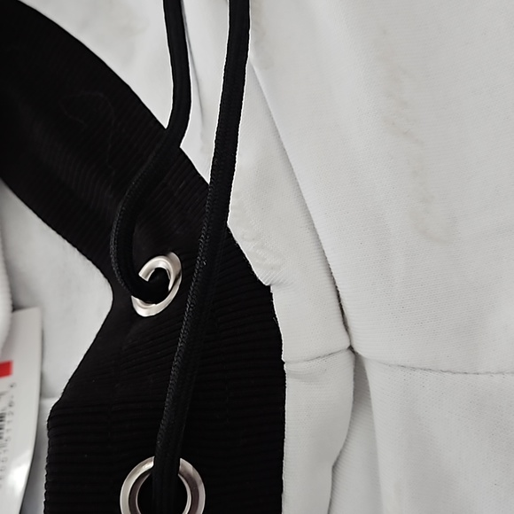 2 piece jogger new with tags.top has hood size s.bottom has is a med - Picture 3 of 8